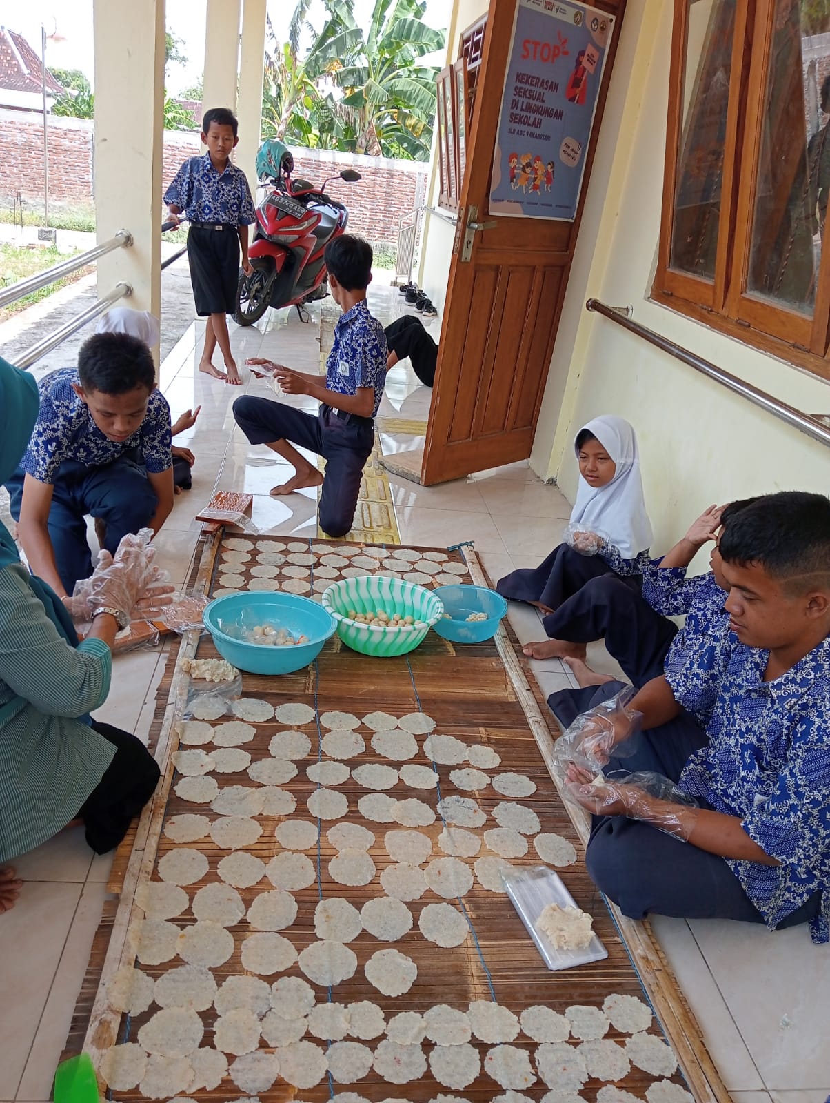 Keterampilan Membuat Karak